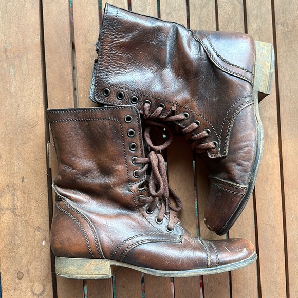 Steve Madden boots! Brown leather size 7.5 in fair condition. - Picture 4 of 7